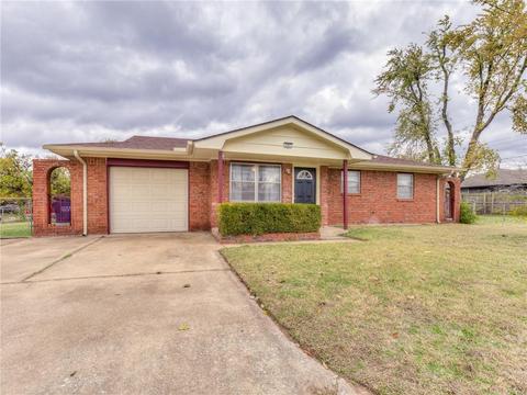 301 Elder Ln, Mustang, OK 73064 photo 1