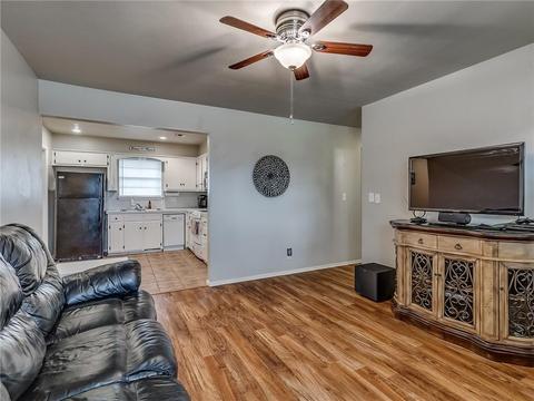 301 Elder Ln, Mustang, OK 73064 photo 4
