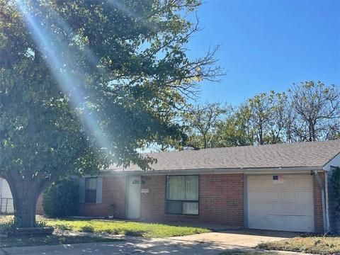 1701 Jupiter St, Altus, OK 73521 photo 1