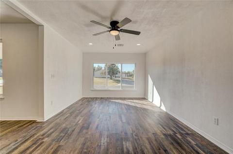 418 N Cimarron Rd, Tuttle, OK 73089 photo 17