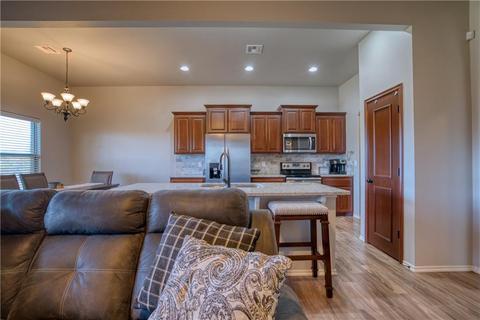 285 Cedar Tree Cir, Guthrie, OK 73044 photo 8