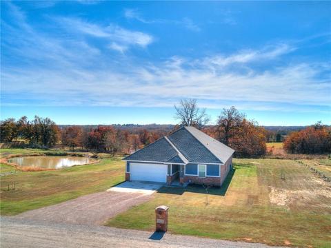 29279 Spur Cir, Mcloud, OK 74851 photo 2