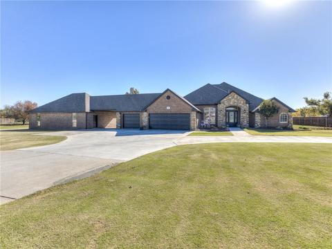 500 Chad Dr, Tuttle, OK 73089 photo 1