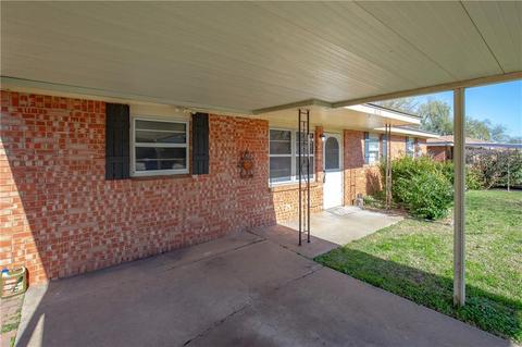 805 E Hayes St, Norman, OK 73071 photo 2
