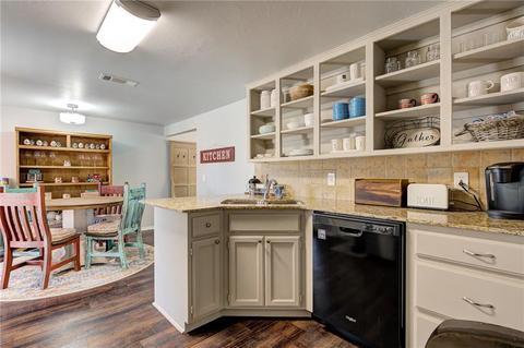 2108 Parkview Dr, Moore, OK 73170 photo 25