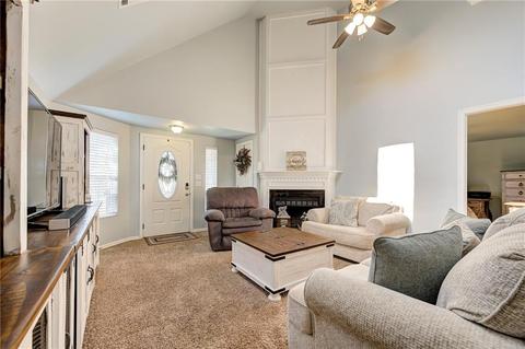 2108 Parkview Dr, Moore, OK 73170 photo 8