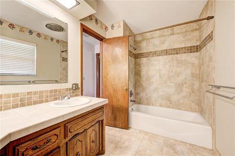 3917 N Riverside Dr, Bethany, OK 73008 photo 30