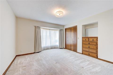 3917 N Riverside Dr, Bethany, OK 73008 photo 31