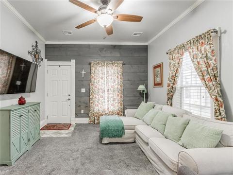 310 S 2nd St, Guthrie, OK 73044 photo 4