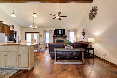 775 S Dobbs Rd, Harrah, OK 73045 photo 6