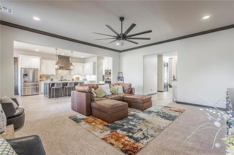 3201 Basanova Dr, Edmond, OK 73034 photo 8