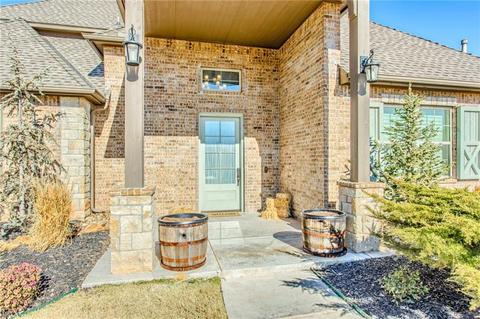 3201 Basanova Dr, Edmond, OK 73034 photo 2