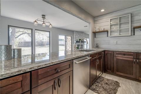 2012 Brookhaven Dr, Edmond, OK 73034 photo 9