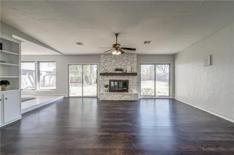 2012 Brookhaven Dr, Edmond, OK 73034 photo 4