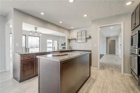 2012 Brookhaven Dr, Edmond, OK 73034 photo 8