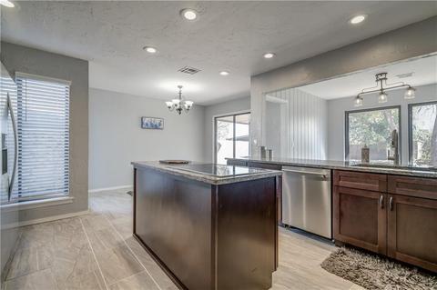 2012 Brookhaven Dr, Edmond, OK 73034 photo 7