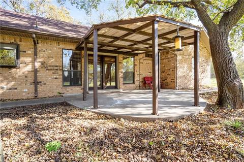 901 12th St, Ryan, OK 73565 photo 3