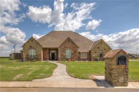 511 Chisholm Trl, Watonga, OK 73772 photo 3