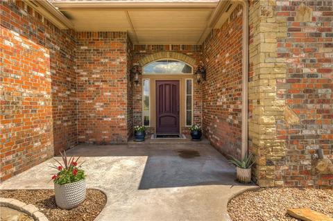 511 Chisholm Trl, Watonga, OK 73772 photo 4