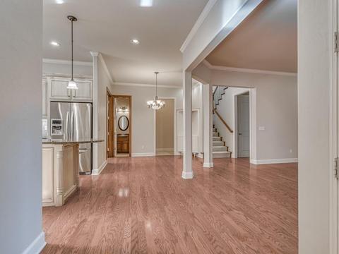 360 Saint Clair Dr, Norman, OK 73072 photo 2