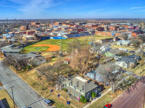 220 E Springer Ave, Guthrie, OK 73044 photo 9