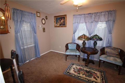 305 SE 1st St, Tuttle, OK 73089 photo 10