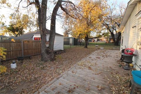 305 SE 1st St, Tuttle, OK 73089 photo 14