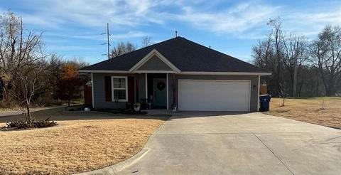 723 E Grant Ave, Guthrie, OK 73044 photo 1