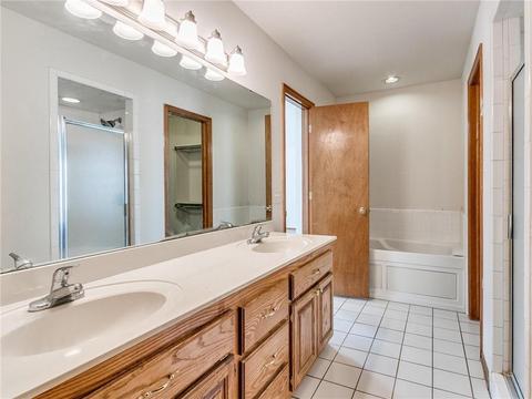 716 Elder Ln, Mustang, OK 73064 photo 19