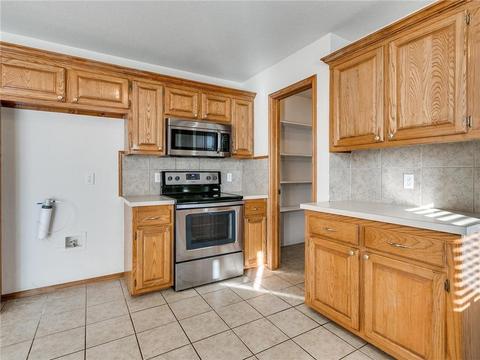 716 Elder Ln, Mustang, OK 73064 photo 10