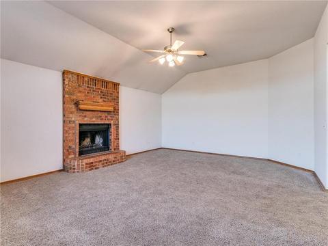716 Elder Ln, Mustang, OK 73064 photo 4