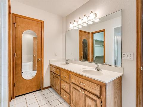 716 Elder Ln, Mustang, OK 73064 photo 21