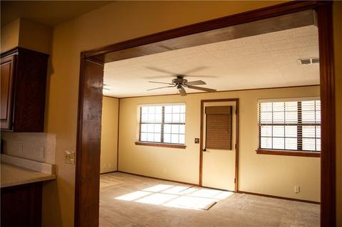 154 Regency Dr, Clinton, OK 73601 photo 11