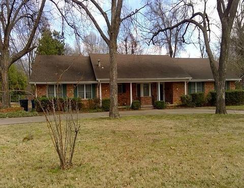 3011 E 49th St, Tulsa, OK 74105 photo 1