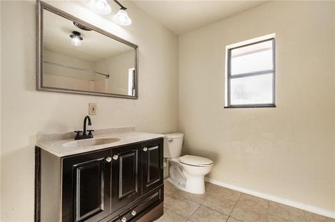 10604 E Britton Ave, Jones, OK 73049 photo 8