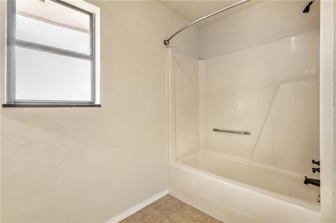 10604 E Britton Ave, Jones, OK 73049 photo 9