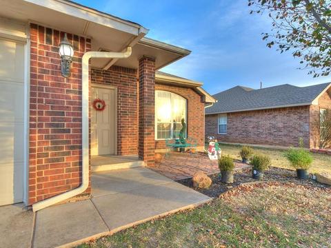 4016 Queens Dr, Moore, OK 73160 photo 2