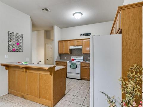 4016 Queens Dr, Moore, OK 73160 photo 12