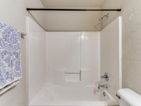 4016 Queens Dr, Moore, OK 73160 photo 29