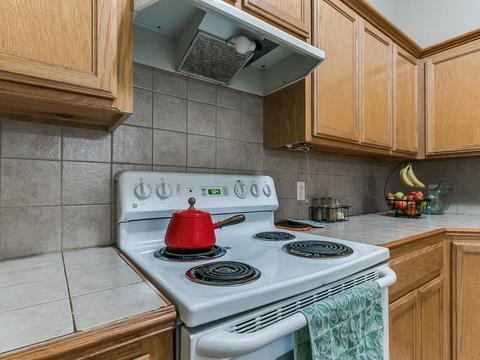4016 Queens Dr, Moore, OK 73160 photo 11