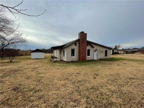 106 E 4th St, Arcadia, OK 73007