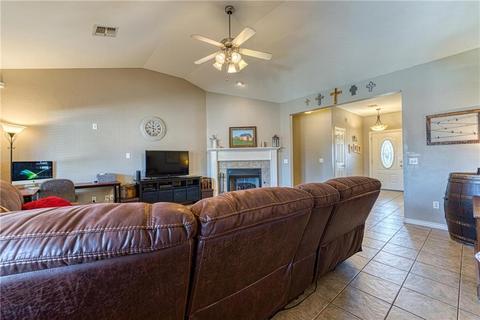 509 Peacock Cir, Altus, OK 73521 photo 5