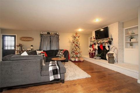 209 Christopher Dr, Chickasha, OK 73018 photo 5