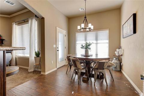 303 Hillside Dr, Harrah, OK 73045 photo 11