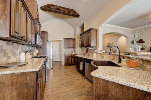 303 Hillside Dr, Harrah, OK 73045 photo 14