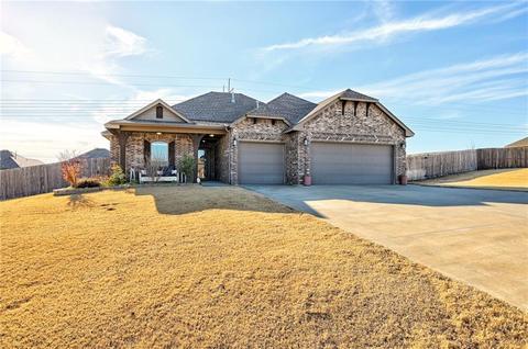 303 Hillside Dr, Harrah, OK 73045 photo 2