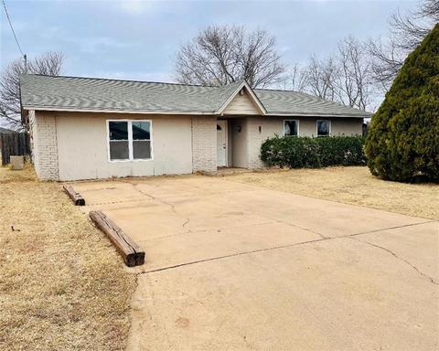 1017 Dollar St, Altus, OK 73521 photo 1