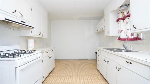 300 S Hickory, Roff, OK 74865 photo 4