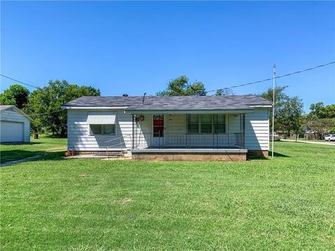 300 S Hickory, Roff, OK 74865 photo 1
