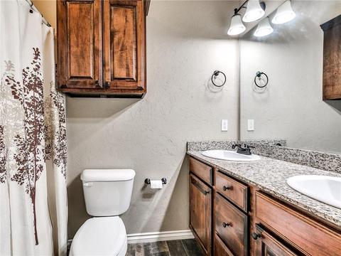 20599 Frontier Ave, Harrah, OK 73045 photo 27